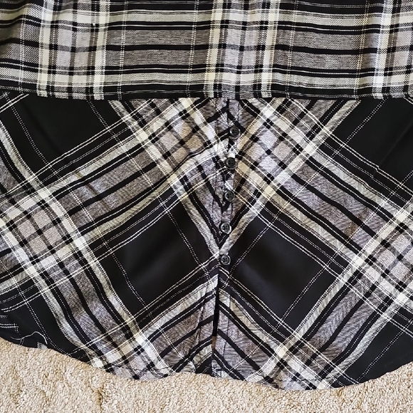 beachlunchlounge Black and White Plaid Button Down Shirt - Picture 4 of 10